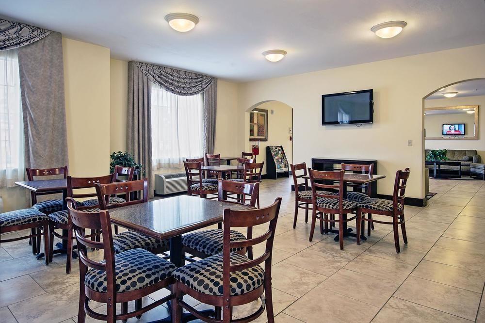 Hotel La Quinta By Wyndham Morgan 3*