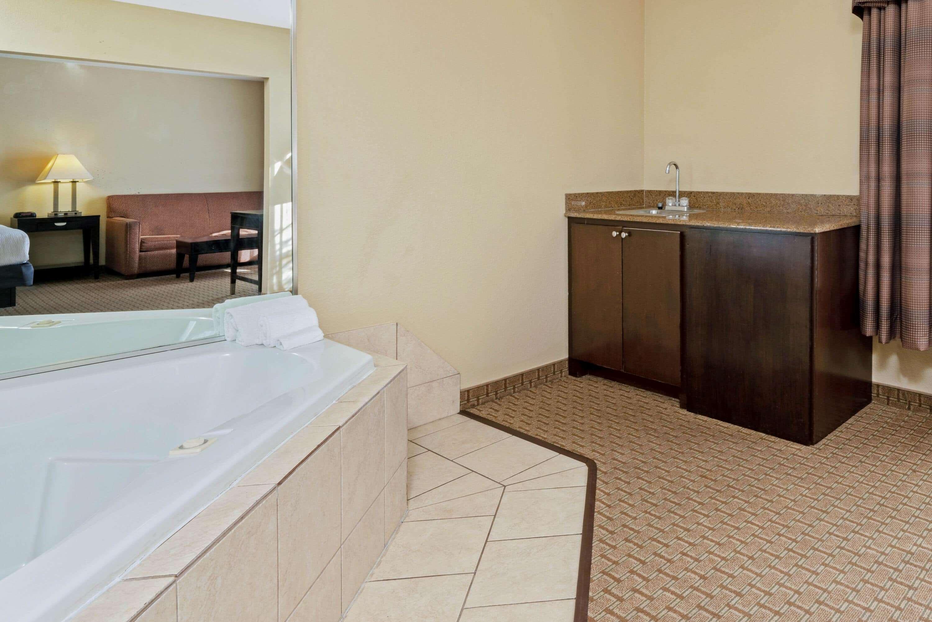 Hotel La Quinta By Wyndham Morgan 3*