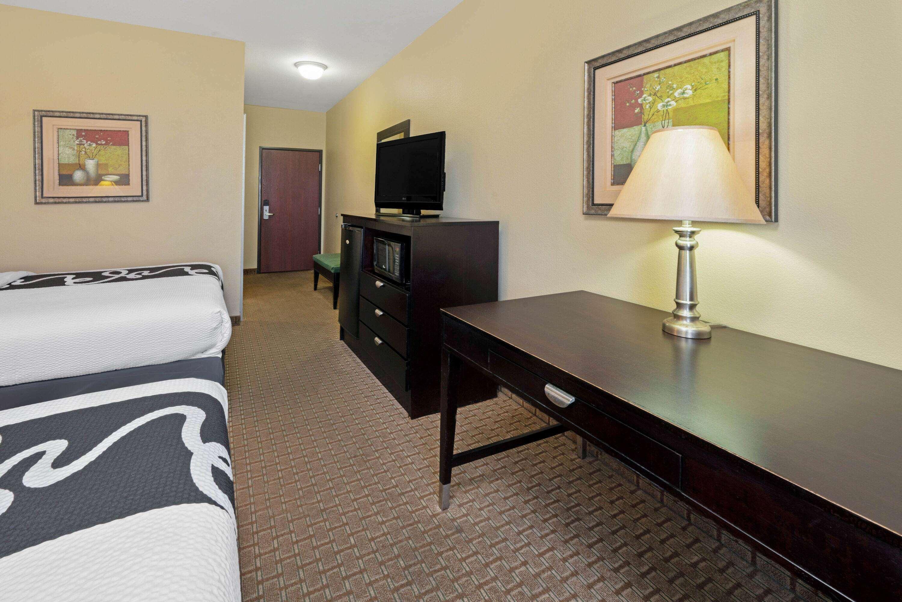 La Quinta By Wyndham Morgan Hotel 3*