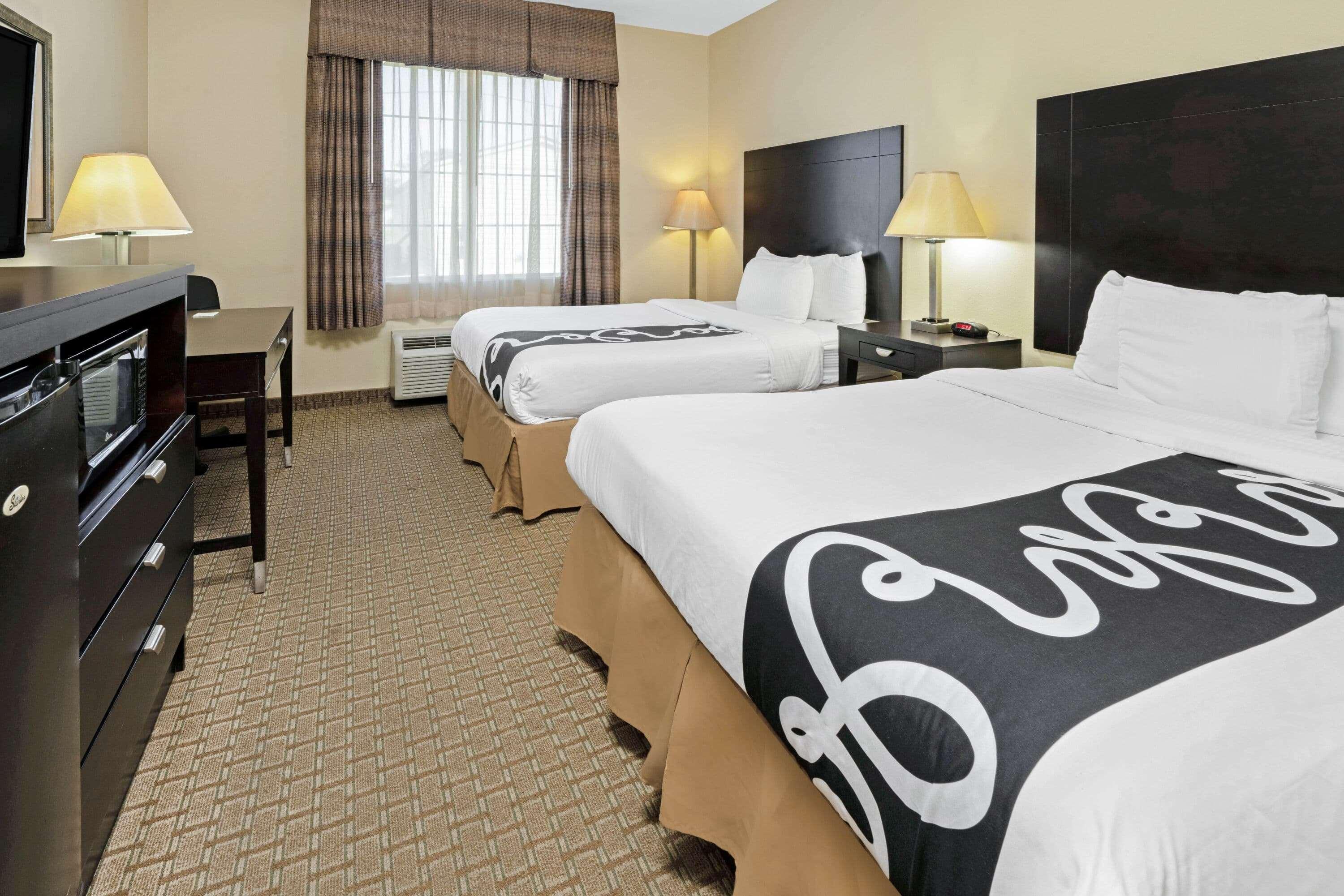 La Quinta By Wyndham Morgan Hotel